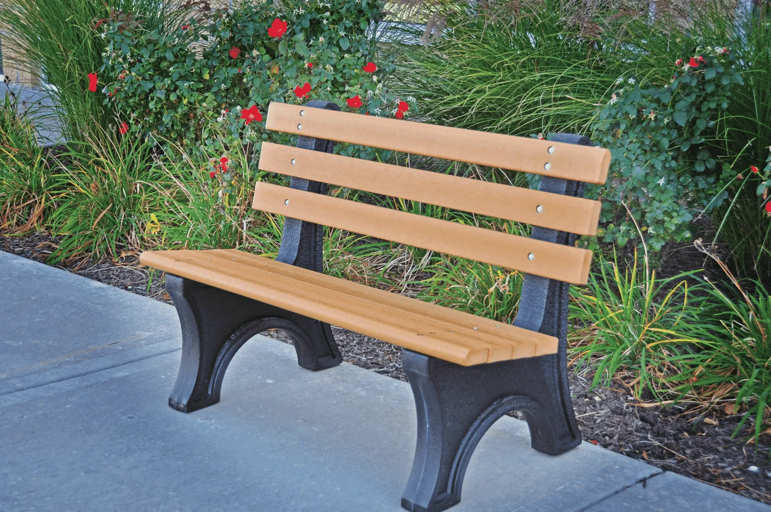 Rock Island Outdoor Park Bench | Recycled Plastic (Length: 4 feet, Mounting  Options: Free-Standing (Standard), Color Options: Brown RP, Arm Rest: Yes)